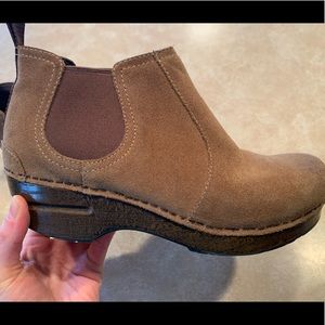 Dankso Frankie Booties - suede.